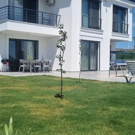 Cemre 빌라 *