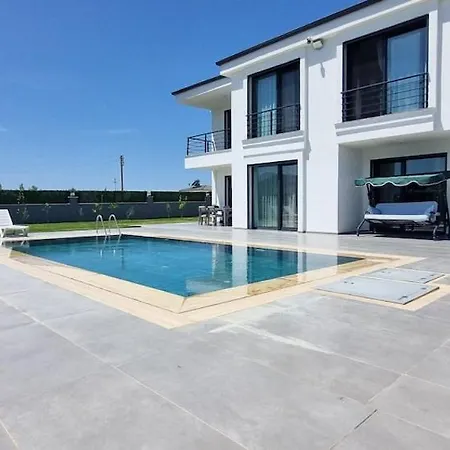 빌라 Cemre